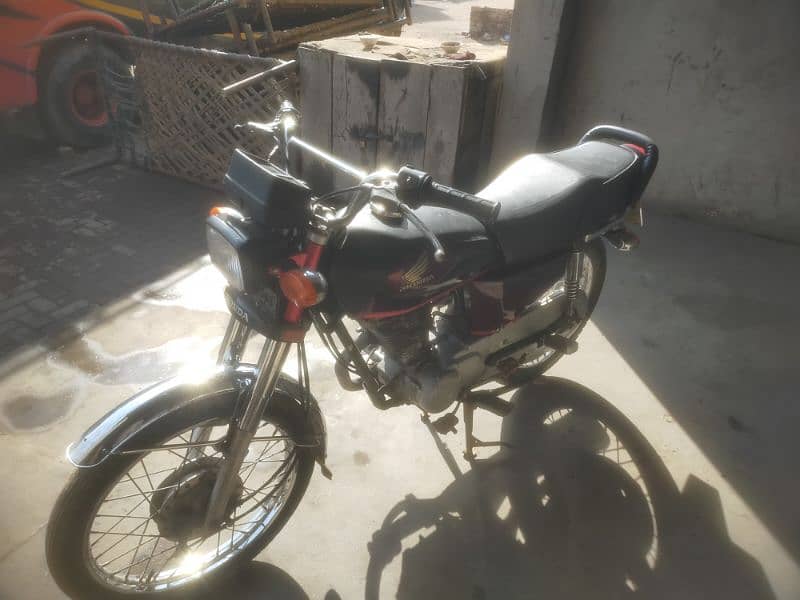 HONDA  CG 125 2017 re-sale 3