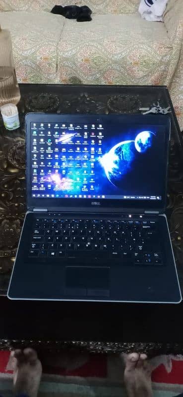 Dell latitude E7440 core i7 with original charger 2