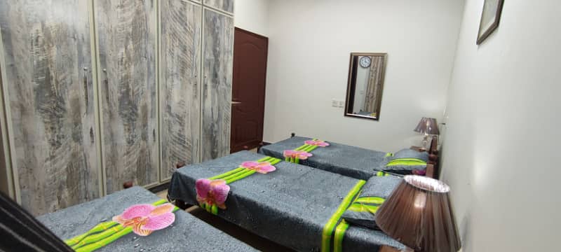 Best GIRLS HOSTEL (Bigway Executive Living) Furnished Sharing Rooms for WORKING Women, UMT, Bahria University, KIPS, JOBIAN Girls 13