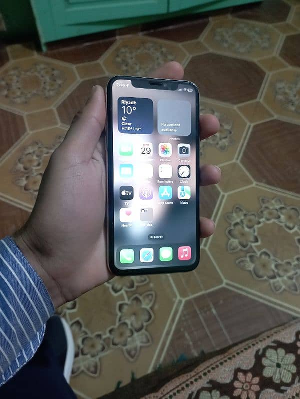 Iphone x -( cheap )- 2