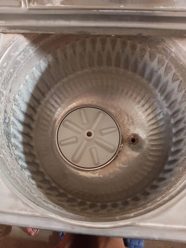 washing machine and fan 4