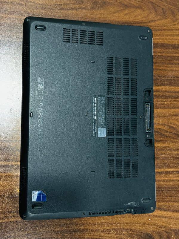 Dell Latitude Laptop core i5 6th gen 1