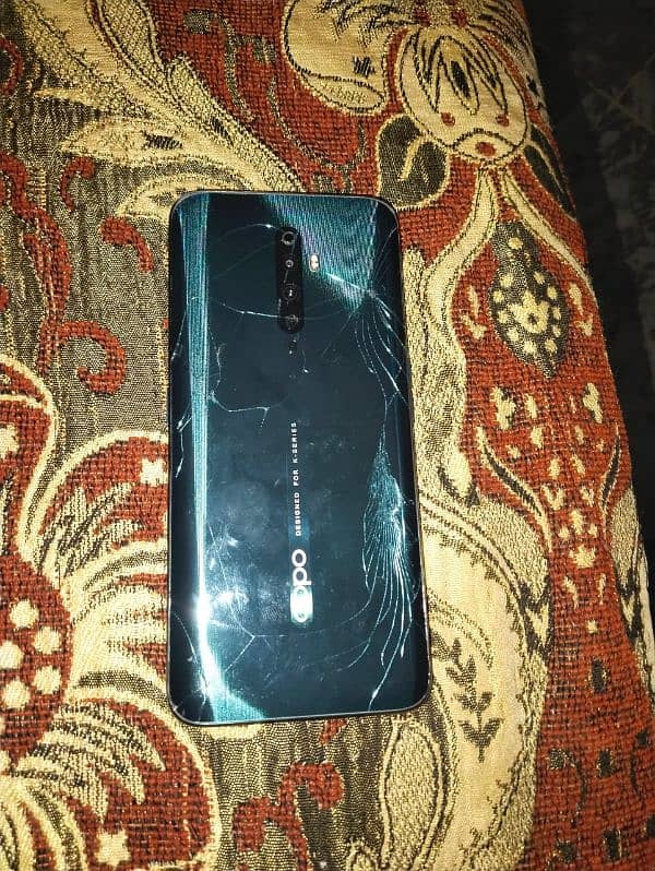 oppo reno 2 Z 8/ 256 with box k sath total orignal ha 0