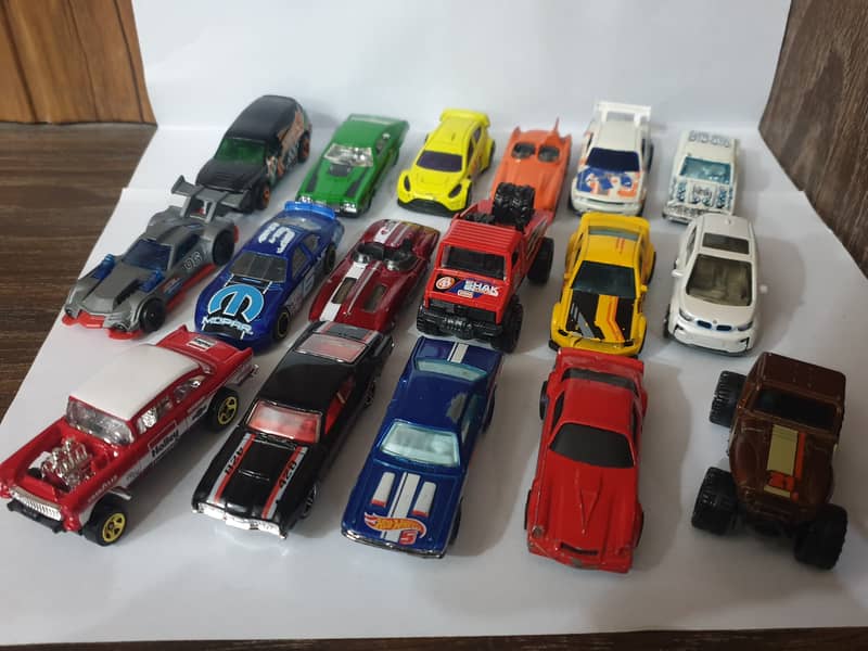 HOT WHEELS, MATCHBOX, MAISTO DESIGNED & OTHERS 4