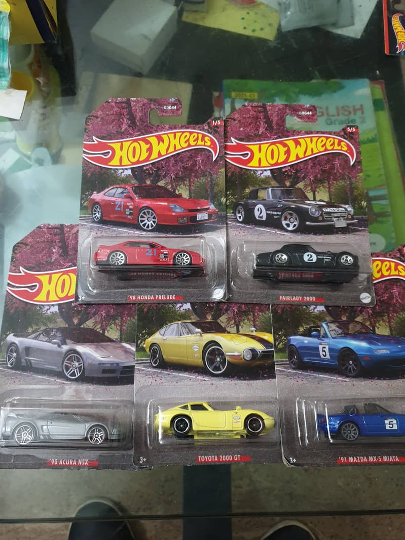 HOT WHEELS, MATCHBOX, MAISTO DESIGNED & OTHERS 17