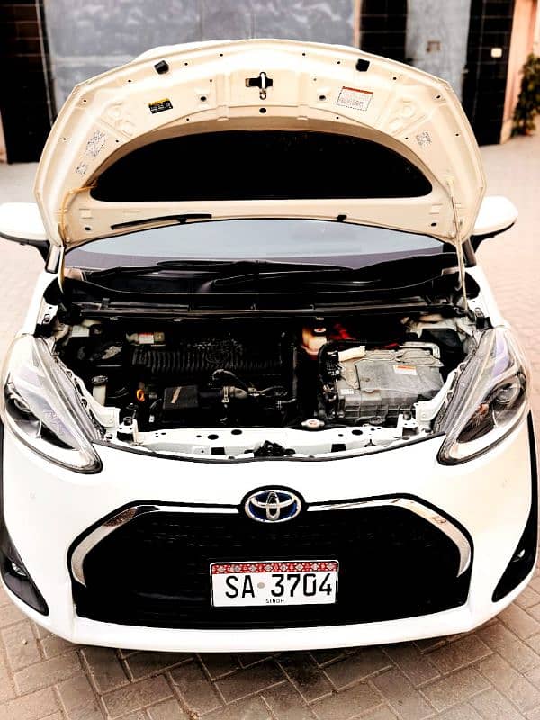 Toyota Sienta G LED 2018/23 top of the line 13