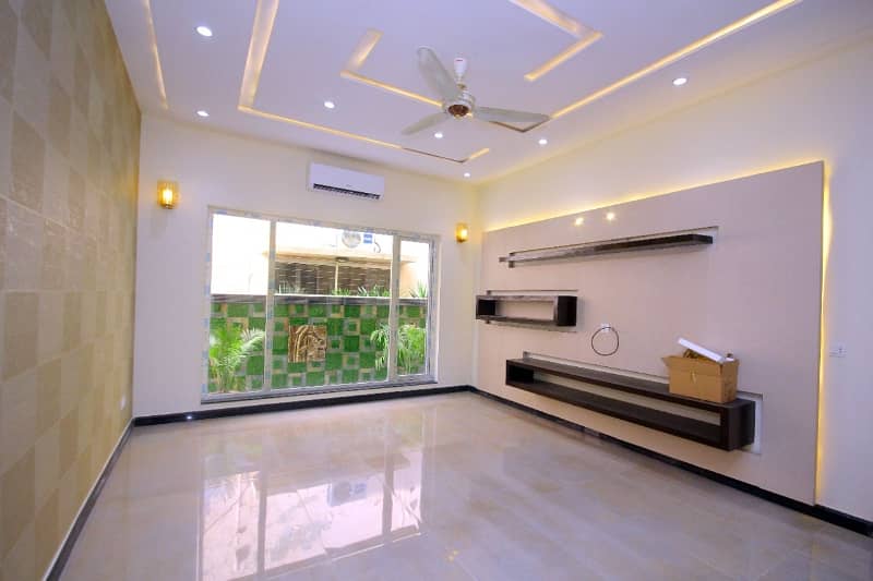 20 Marla Super Hot Located Bungalow Is Available For Rent In The Best Block Of DHA Phase 5 Lahore. 23