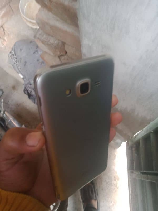 Samsung J7 in cheap price 1