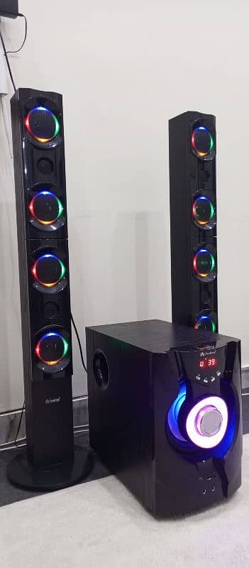 RB 110 Audionic Bass tube 2 standing Speakers for Sale 2