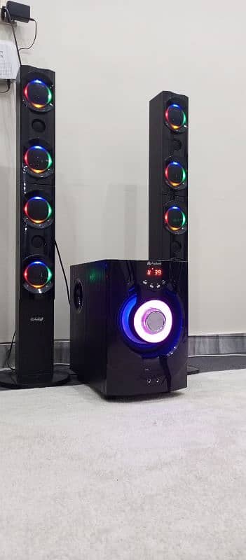 RB 110 Audionic Bass tube 2 standing Speakers for Sale 3