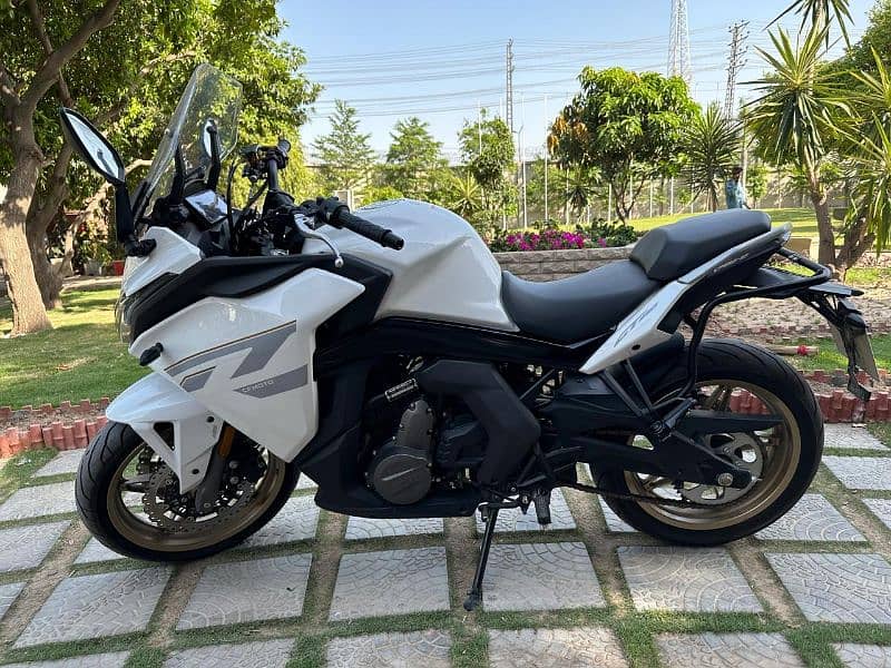 CF-MOTO 650 GT 0