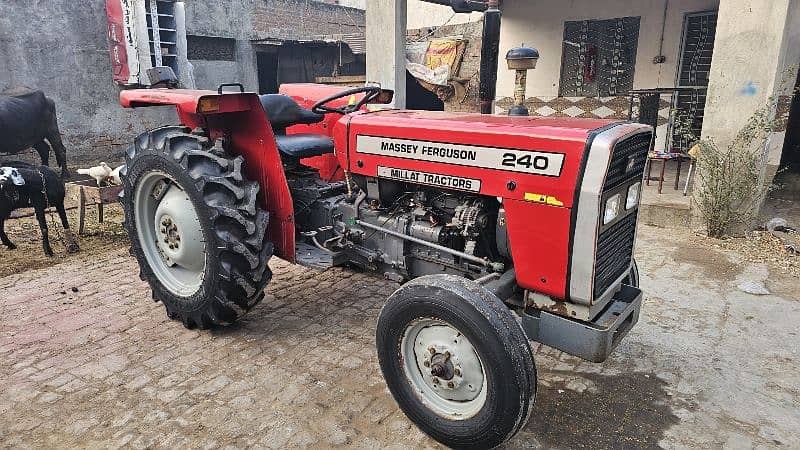 tractor 240 model 2017 MF 2