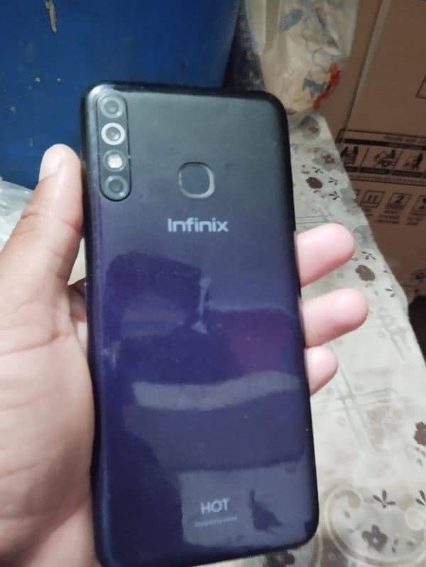 Infinix hot 8 0