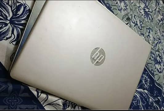 HP NoteBook 14 i3 7th Gen 512ssd 4gb Ram 5