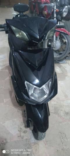 jolta JES70D Scooty