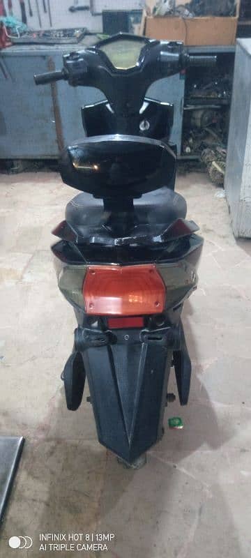 jolta JES70D Scooty 2