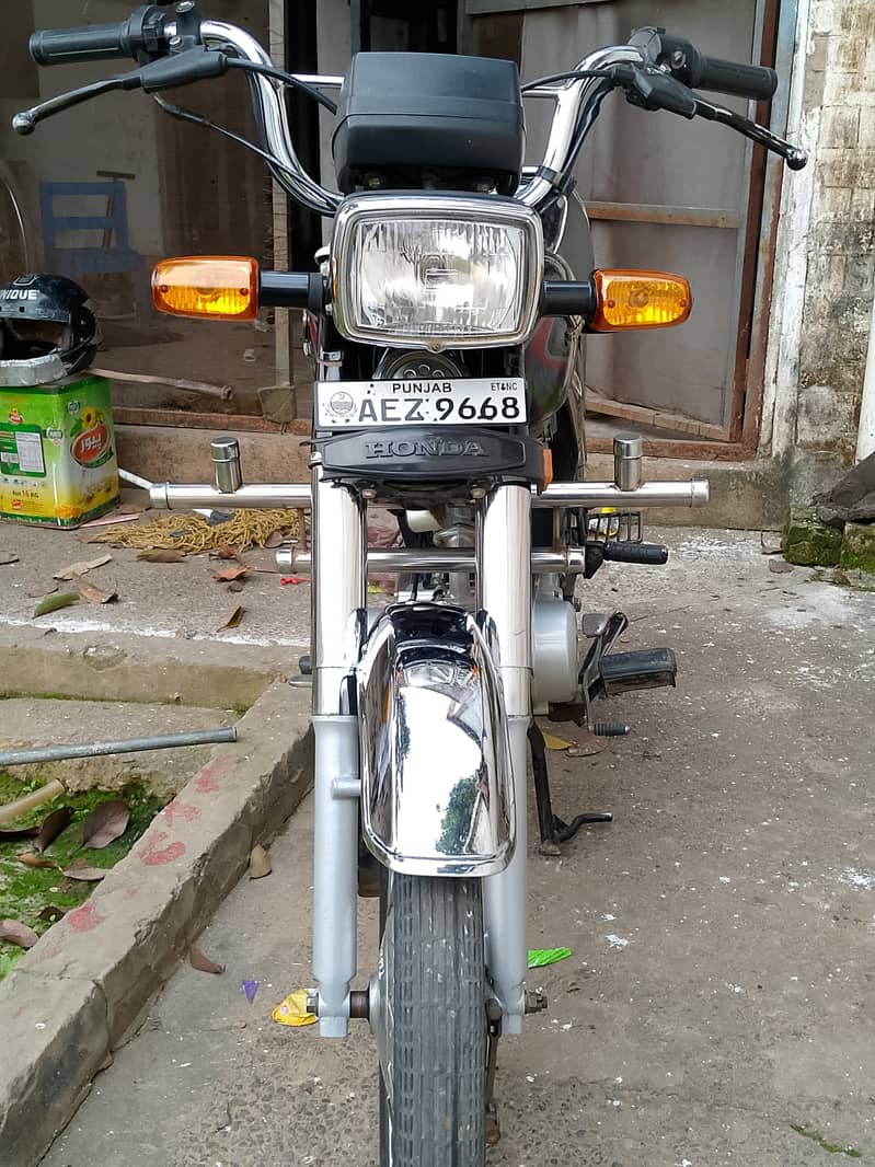 Honda CD 70 2021 2