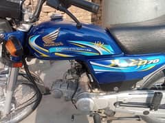 HONDA CD 70 Blue color LUSH and GENWAIN condition 23/24 model. . . . .