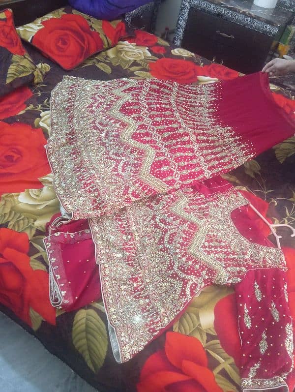 bridal lehnga 0