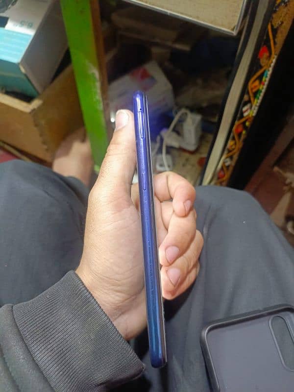 vivo s1 4/128 no open no repair back kohol ka chk kra skta huu 2