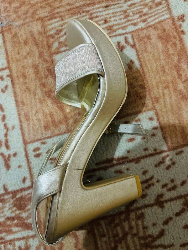 Ladies Heels Size 39 1