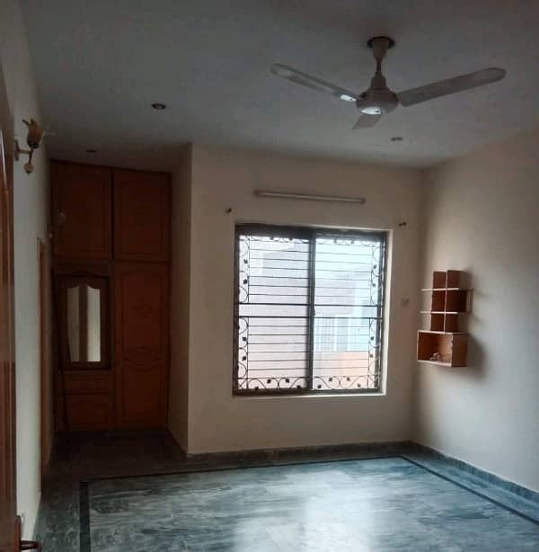 Double Storey 1 Kanal House For sale In Marghzar Officers Colony Marghzar Officers Colony 4