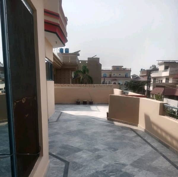 Double Storey 1 Kanal House For sale In Marghzar Officers Colony Marghzar Officers Colony 11