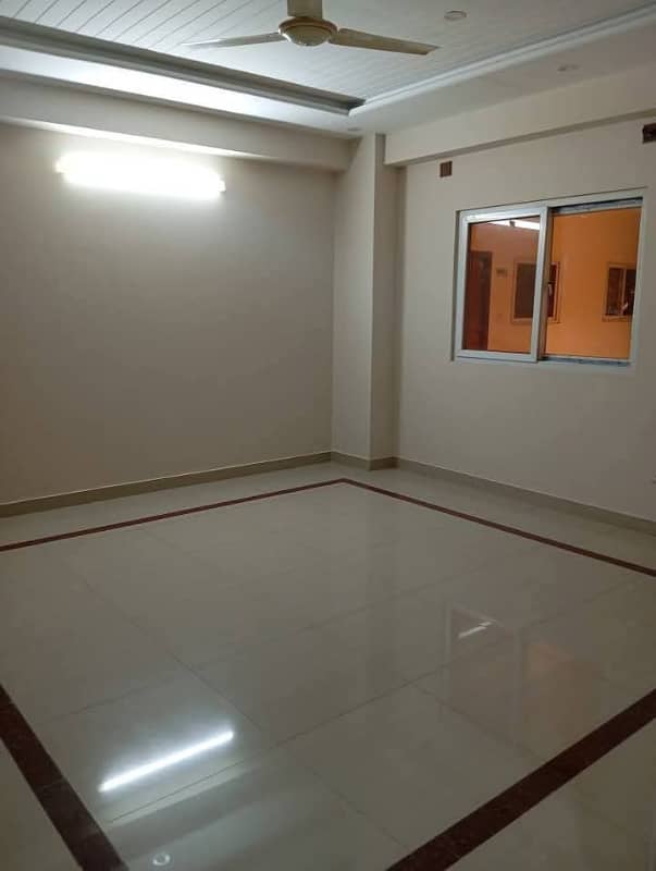 Warda hmana 4 beautiful apartment available for rent 3 bedroom with attached bathroom drawing dining TV lounge kitchen 2