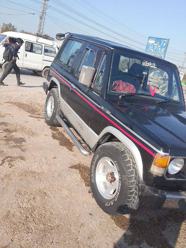 Mitsubishi Pajero 1986 11