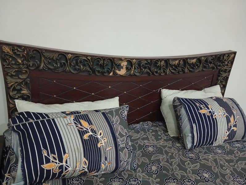 bed set . . . contact 03236449644 2