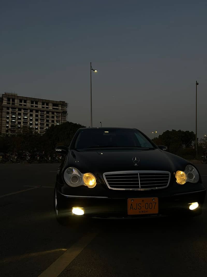 Mercedes C Class 2004 1