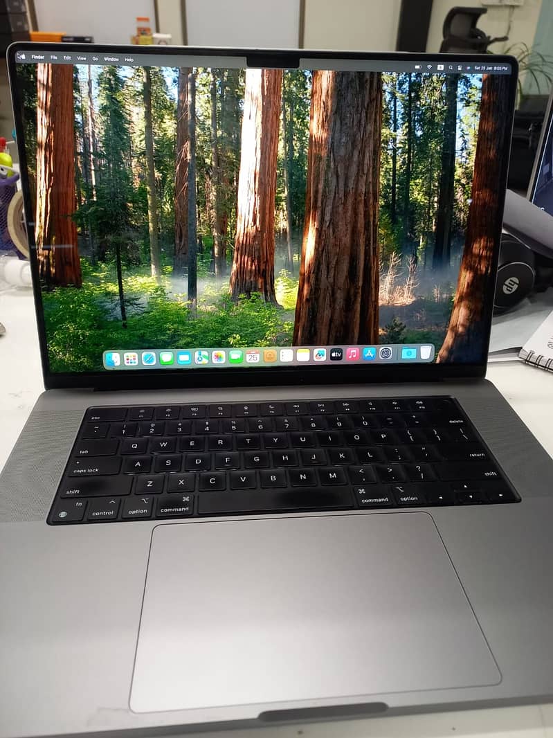 MacBook Pro 16” M1 Pro - 16GB RAM, 512GB SSD, Like New 1