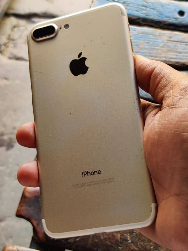 iphone 7 plus PTA approved gold color 128Gb exchange possible 3