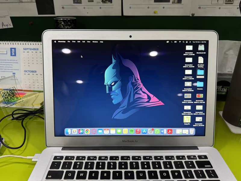 MacBook Air (13-inch) 2017 - with box & orignal accessories 0