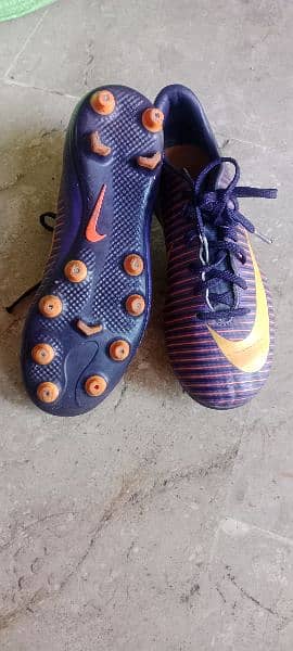 origenal Nike kids football shoes size uk 2 Ruro 34 1