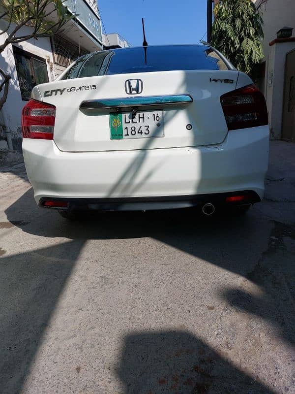 Honda City Aspire 2016 9