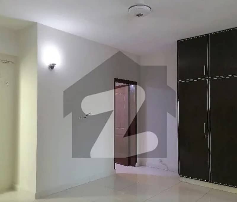 10 Marla 3 Bedroom Apartment For Sale 4