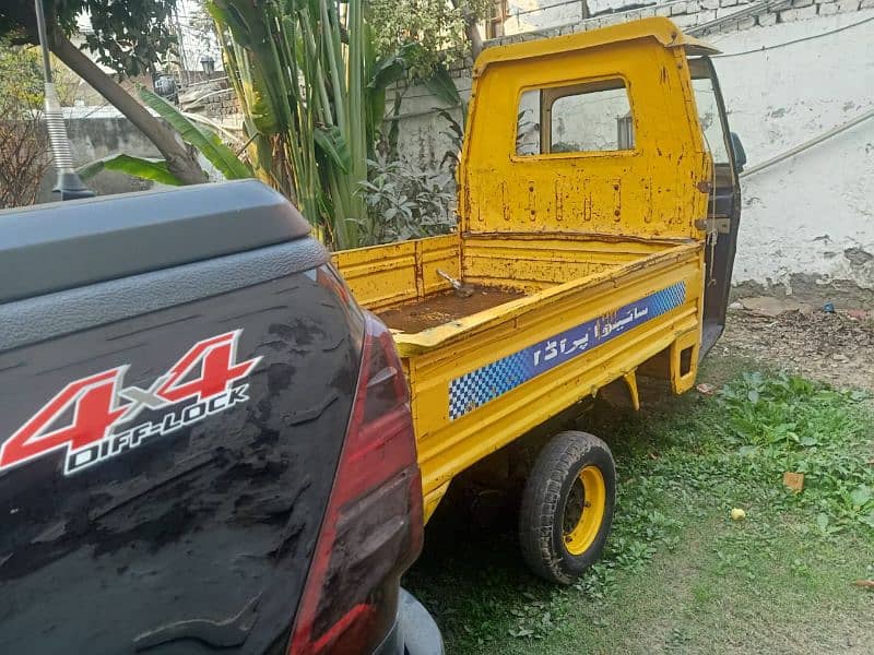 Siwa Loader Rickshaw Model 2016 15