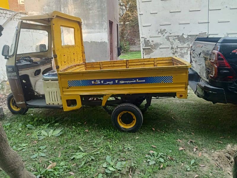 Siwa Loader Rickshaw Model 2016 8