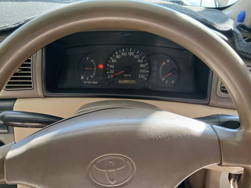 Toyota Corolla 2.0 D 2003 7