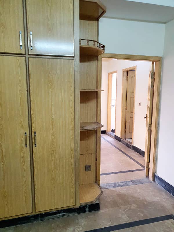 2 bed flat for Rent Block C 5