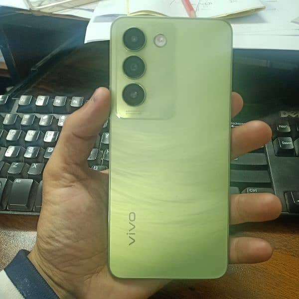 mobile for sale vivo y100 4