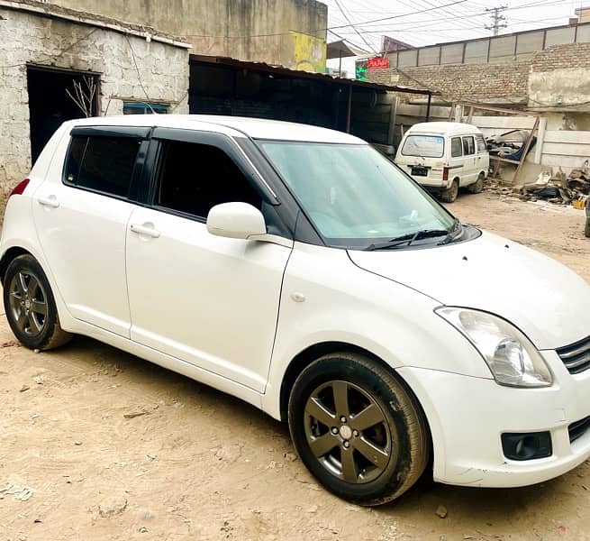 Suzuki Swift 2015 4