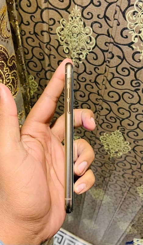 iPhone XS pta approved like new condition 1