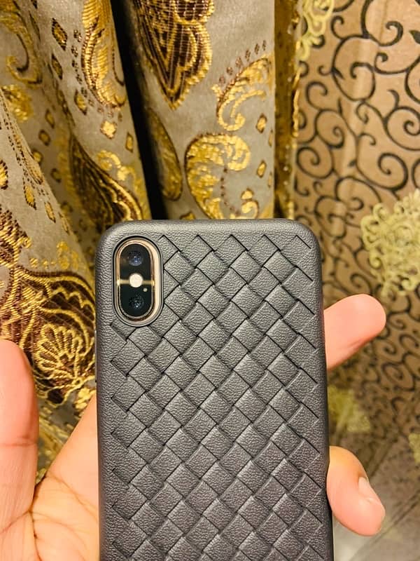 iPhone XS pta approved like new condition 7