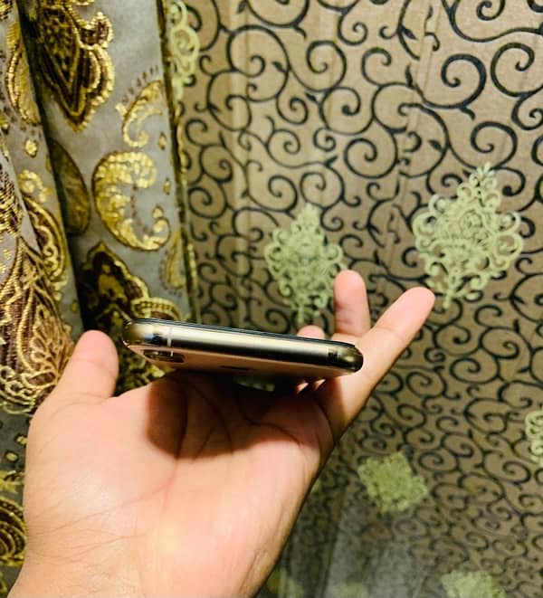 iPhone XS pta approved like new condition 10