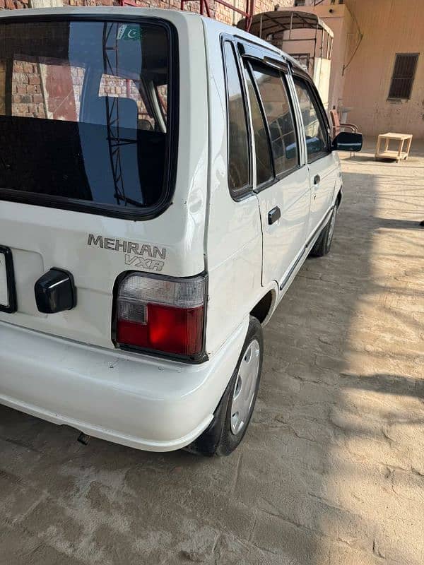 Suzuki Mehran 2017 10