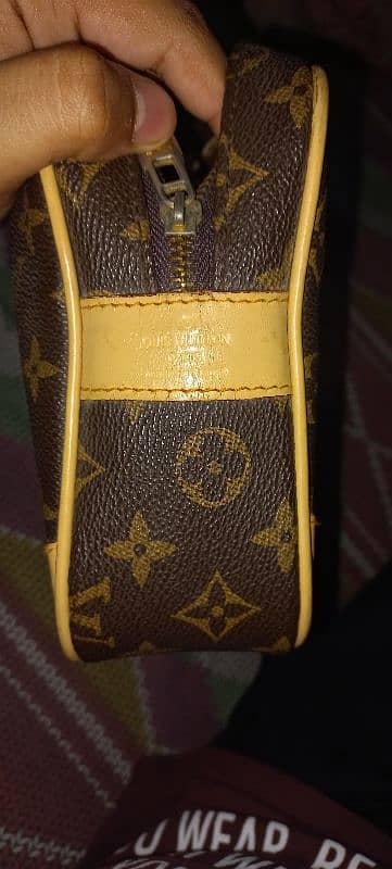 Vintage Authentic Louis Vuitton Marly Dragonne. . . 2