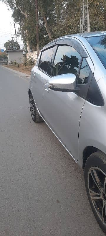 Toyota Vitz 2014 2