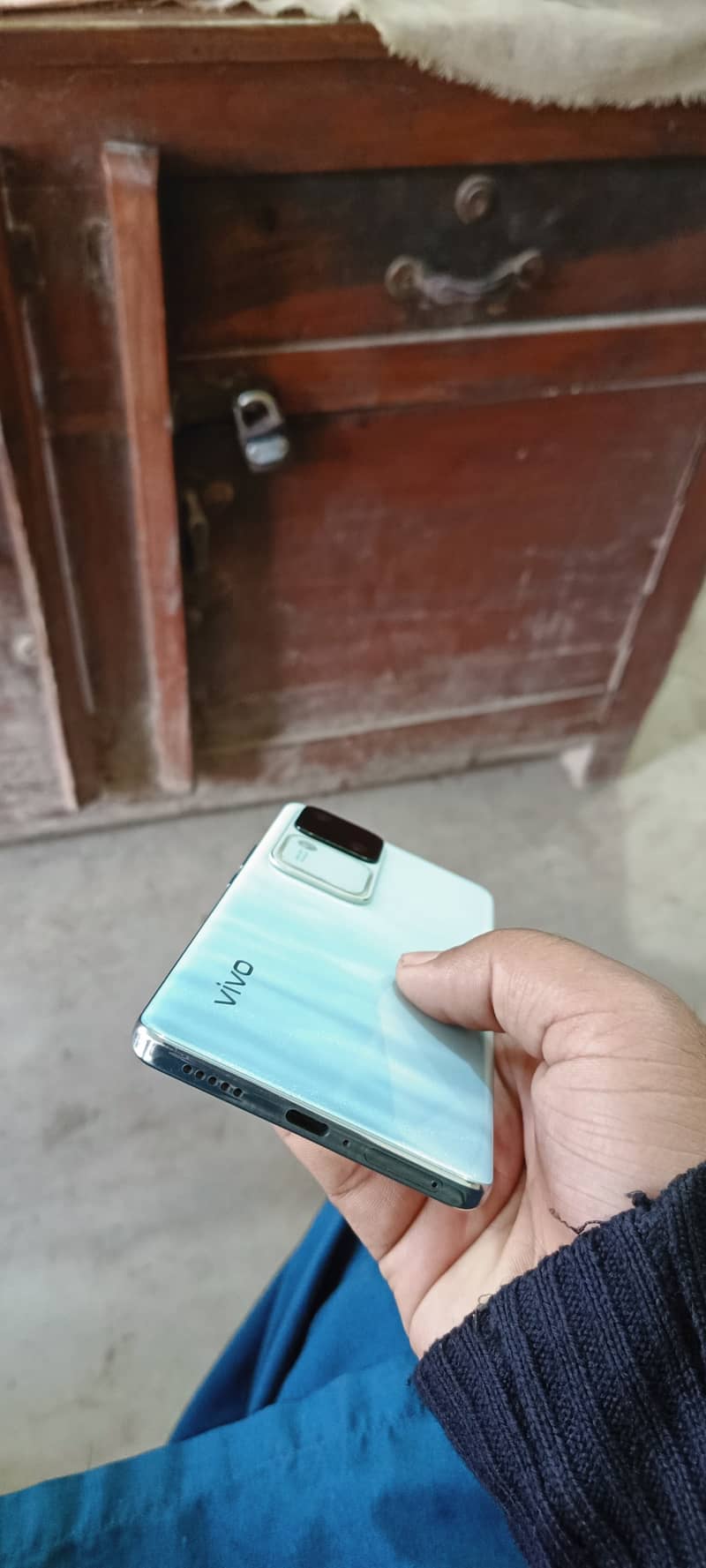 Vivo V30 Full Box Urgent Sale 2